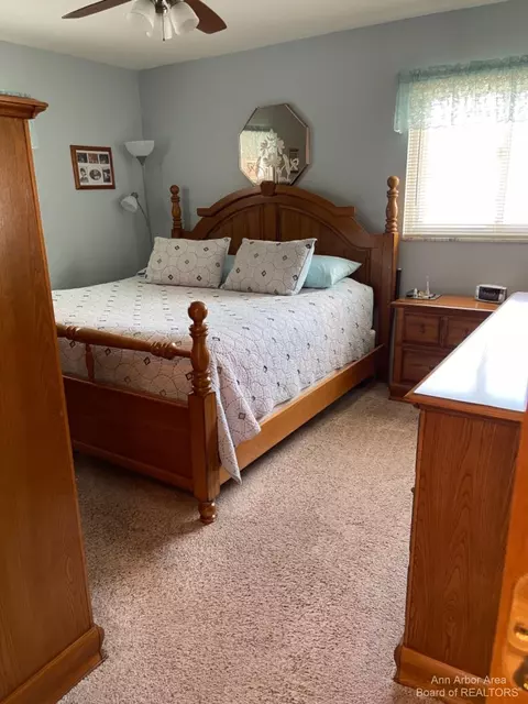 25224 Crowley St, Taylor, MI 48180 photo 6