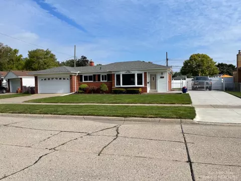 25224 Crowley St, Taylor, MI 48180 photo 1