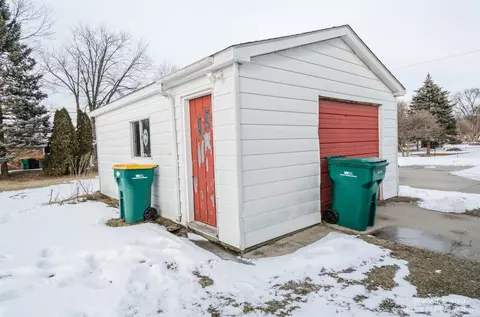 36916 Grant St, Romulus, MI 48174 photo 31