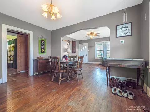 148 S Harvey Rd, Jackson, MI 49201 photo 9