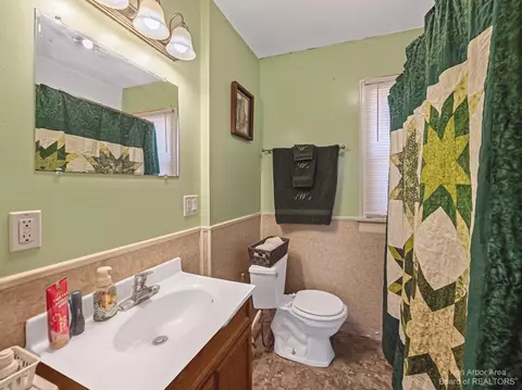 148 S Harvey Rd, Jackson, MI 49201 photo 16