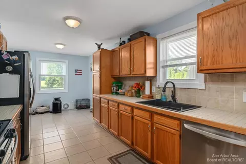 9604 Talladay Rd, Willis, MI 48191 photo 7