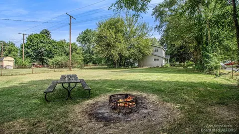 21741 Bohn Rd, Belleville, MI 48111 photo 14