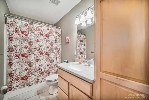 626 E Marr Rd, Howell, MI 48855 photo 25
