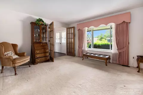 7574 Wheaton Dr, Canton, MI 48187 photo 3