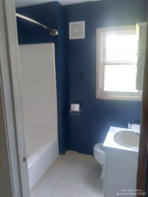 415 Norwood Dr, Monroe, MI 48161 photo 29