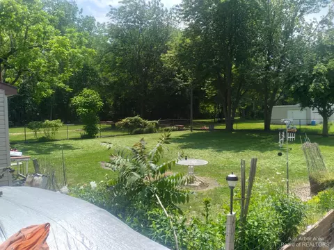 415 Norwood Dr, Monroe, MI 48161 photo 54