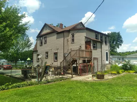 415 Norwood Dr, Monroe, MI 48161 photo 5