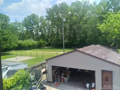 415 Norwood Dr, Monroe, MI 48161 photo 50