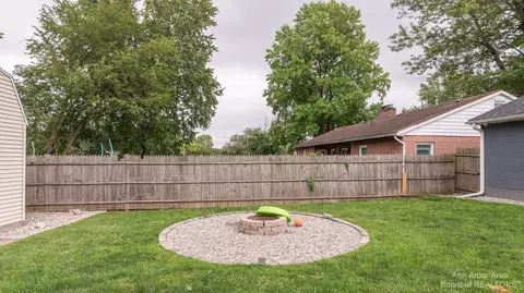 232 Riverside Ave, Adrian, MI 49221 photo 37
