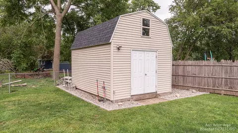 232 Riverside Ave, Adrian, MI 49221 photo 38