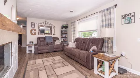 232 Riverside Ave, Adrian, MI 49221 photo 6
