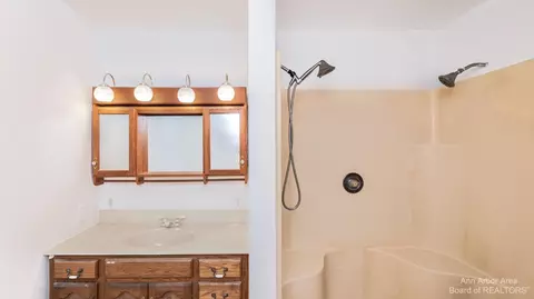 8102 E Carpenter Rd, Davison, MI 48423 photo 51