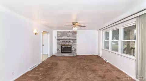 8102 E Carpenter Rd, Davison, MI 48423 photo 33