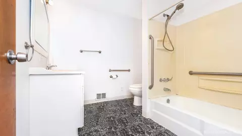 8102 E Carpenter Rd, Davison, MI 48423 photo 45