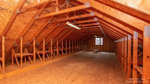 8102 E Carpenter Rd, Davison, MI 48423 photo 31