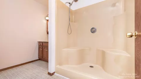 8102 E Carpenter Rd, Davison, MI 48423 photo 50