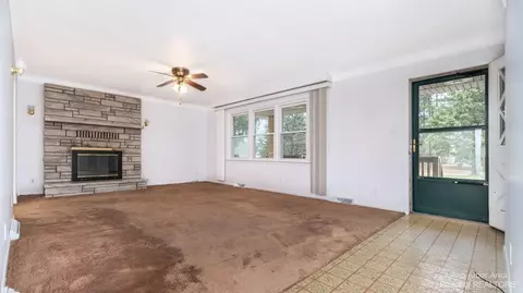 8102 E Carpenter Rd, Davison, MI 48423 photo 32