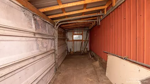 8102 E Carpenter Rd, Davison, MI 48423 photo 27