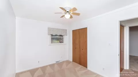 8102 E Carpenter Rd, Davison, MI 48423 photo 41