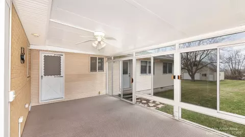 8102 E Carpenter Rd, Davison, MI 48423 photo 39