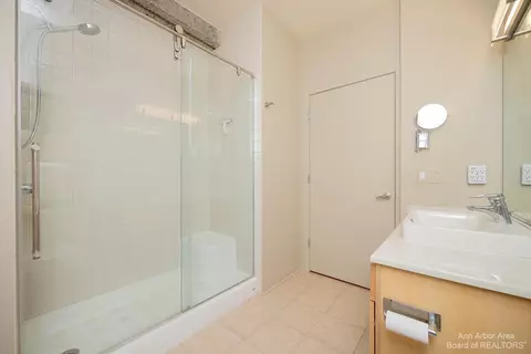 315 Second St #417, Ann Arbor, MI 48103 photo 23