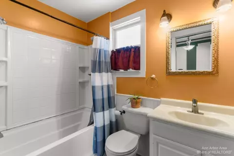 131 College Ave, Britton, MI 49229 photo 23