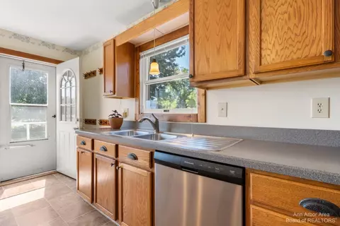 131 College Ave, Britton, MI 49229 photo 6