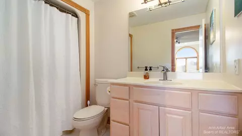 1919 Brookview Dr, Saline, MI 48176 photo 59