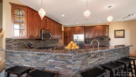 1919 Brookview Dr, Saline, MI 48176 photo 38