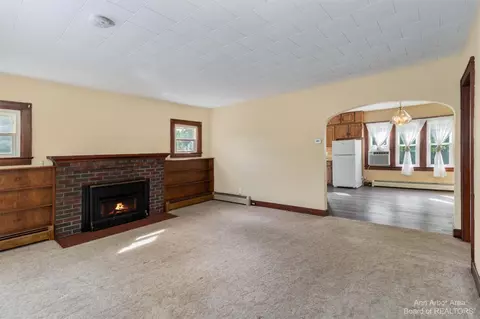 148 Vista Dr, Jackson, MI 49203 photo 4