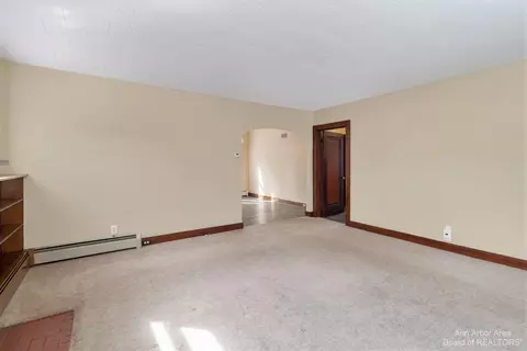 148 Vista Dr, Jackson, MI 49203 photo 5