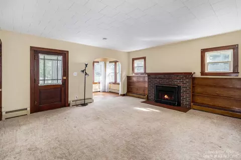 148 Vista Dr, Jackson, MI 49203 photo 3