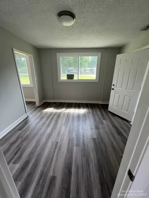 9549 Plank Rd, Maybee, MI 48159 photo 22