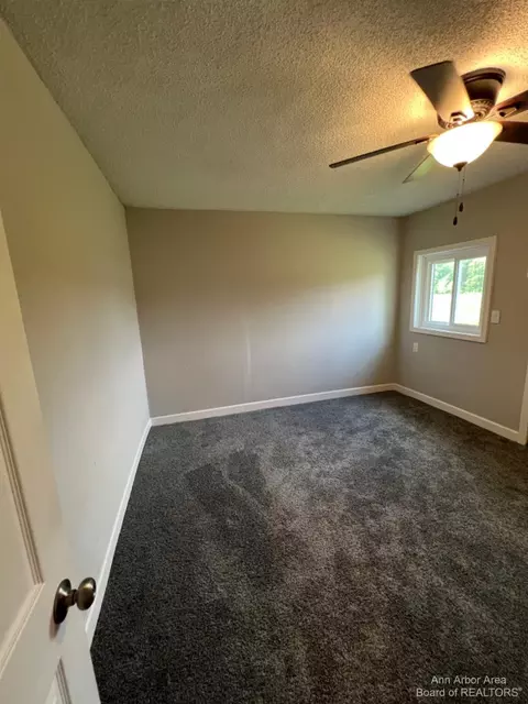 9549 Plank Rd, Maybee, MI 48159 photo 15