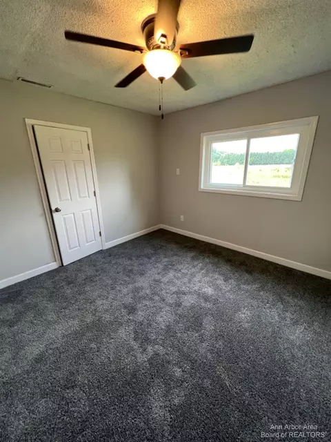 9549 Plank Rd, Maybee, MI 48159 photo 16