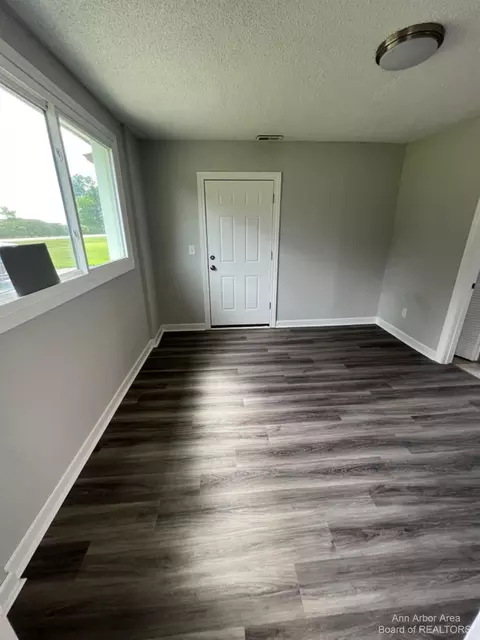 9549 Plank Rd, Maybee, MI 48159 photo 18