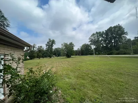 9549 Plank Rd, Maybee, MI 48159 photo 29