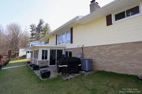 1008 Ottney Dr, Jackson, MI 49201 photo 6