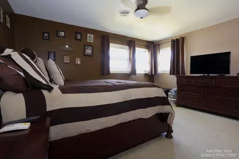 1008 Ottney Dr, Jackson, MI 49201 photo 21