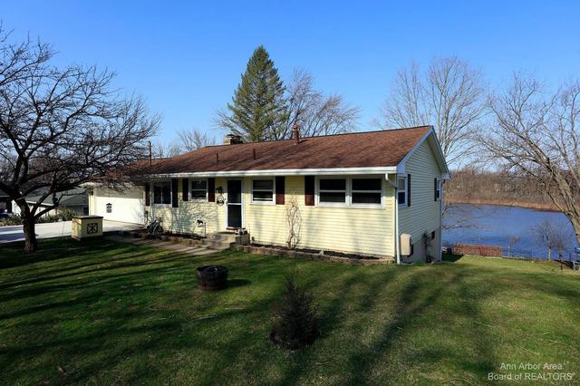 1008 Ottney Dr, Jackson, MI 49201