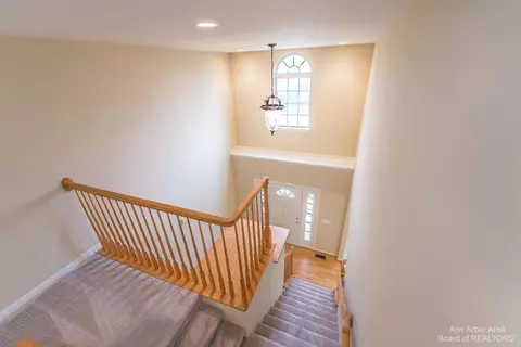 5757 Cedar Ridge Dr, Ann Arbor, MI 48103 photo 23