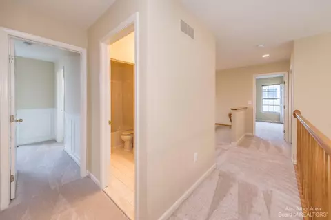 5757 Cedar Ridge Dr, Ann Arbor, MI 48103 photo 31