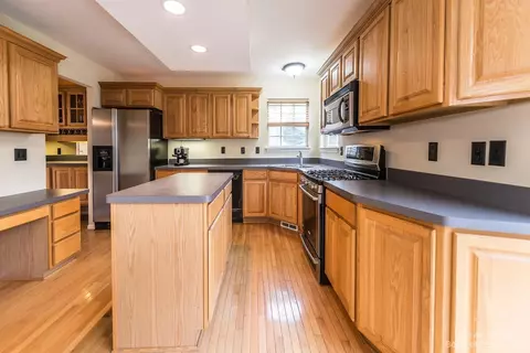 5757 Cedar Ridge Dr, Ann Arbor, MI 48103 photo 10