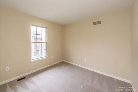 5757 Cedar Ridge Dr, Ann Arbor, MI 48103 photo 29
