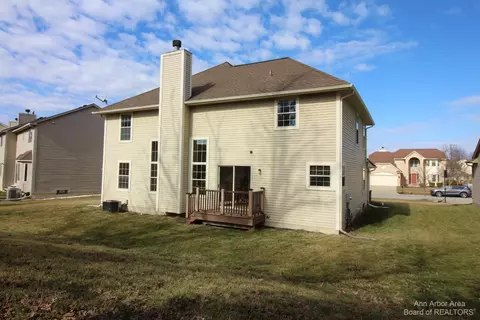 5757 Cedar Ridge Dr, Ann Arbor, MI 48103 photo 51
