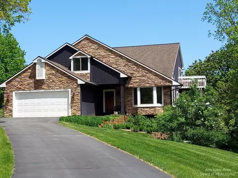 7906 Stonehedge Vly, Gregory, MI 48137