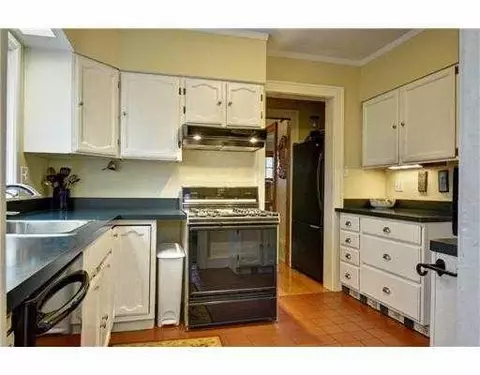2995 Hilltop, Ann Arbor, MI 48103 photo 10