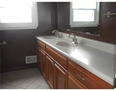 634 Springbrook Ct, Saline, MI 48176 photo 7