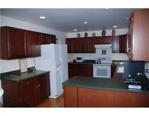 2357 Spring Ridge Ct, Ann Arbor, MI 48103 photo 8